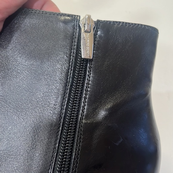 Vince Camono black heeled ankle boots - Picture 5 of 6